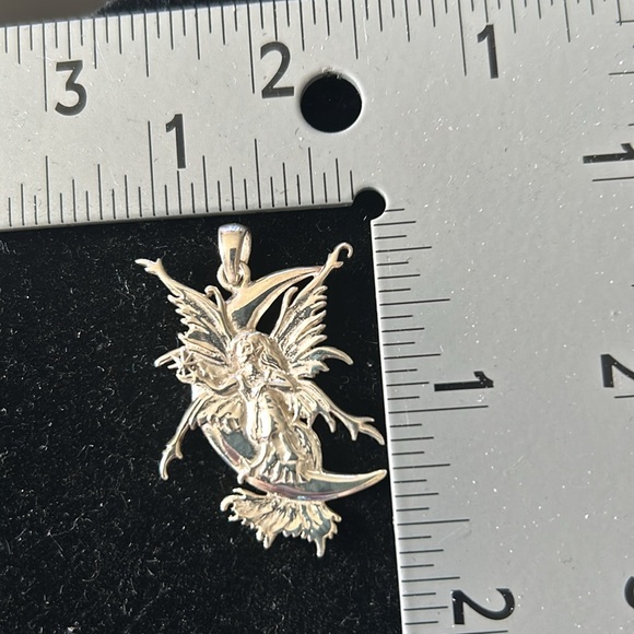 Amy Brown fairy pendant - Picture 4 of 4